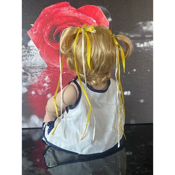 Porcelain 14” Doll Holly by Tuss William Tung - Picture 4 of 10